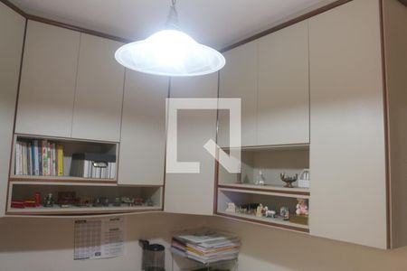 Casa para alugar com 281m², 4 quartos e 2 vagasEscritório