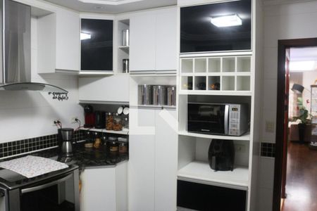 Casa para alugar com 281m², 4 quartos e 2 vagasCozinha