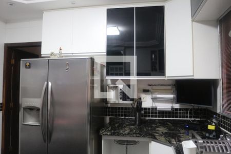 Casa para alugar com 281m², 4 quartos e 2 vagasCozinha