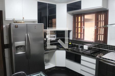 Casa para alugar com 281m², 4 quartos e 2 vagasCozinha