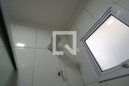Apartamento para alugar com 55m², 2 quartos e 1 vagaBanheiro Social - Chuveiro