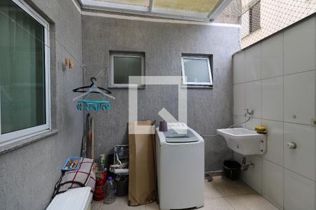 Apartamento para alugar com 55m², 2 quartos e 1 vagaÁrea de Serviço