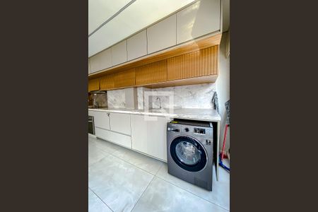 Apartamento à venda com 76m², 2 quartos e 1 vagaÁrea de Serviço