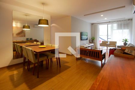 Sala de apartamento para alugar com 2 quartos, 82m² em Barra da Tijuca, Rio de Janeiro