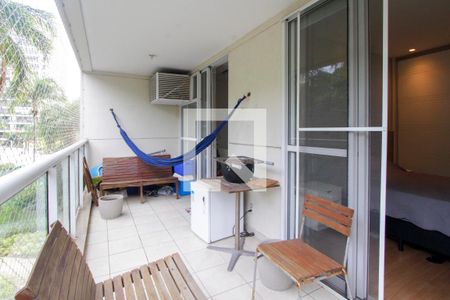 Varanda de apartamento para alugar com 2 quartos, 82m² em Barra da Tijuca, Rio de Janeiro