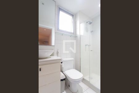 Apartamento para alugar com 82m², 2 quartos e 2 vagas Apartamento para alugar com 82m², 2 quartos e 2 vagasBanheiro social