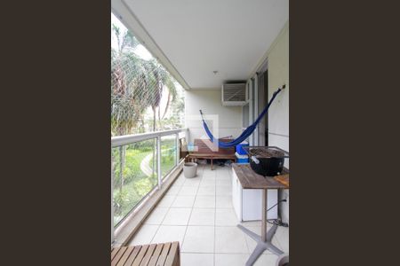 Varanda de apartamento para alugar com 2 quartos, 82m² em Barra da Tijuca, Rio de Janeiro