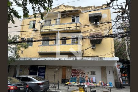 Apartamento à venda com 71m², 2 quartos e sem vagaFachada