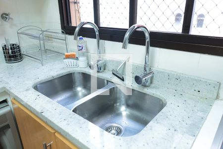 Apartamento à venda com 154m², 3 quartos e 2 vagasCozinha - Torneira