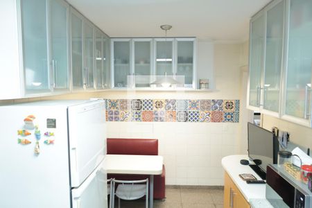 Apartamento à venda com 154m², 3 quartos e 2 vagasCozinha