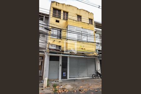 Apartamento à venda com 62m², 2 quartos e 1 vaga Apartamento à venda com 62m², 2 quartos e 1 vagaFachada