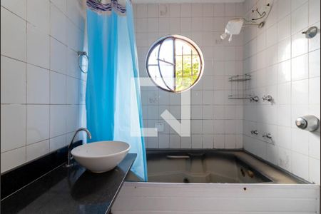 Casa à venda com 365m², 1 quarto e 1 vagaBanheiro da Suíte