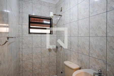 Casa à venda com 180m², 3 quartos e 3 vagasBanheiro área de serviço