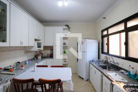 Casa à venda com 180m², 3 quartos e 3 vagasCozinha