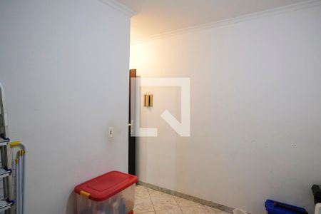 Casa à venda com 180m², 3 quartos e 3 vagasQuarto área de serviço