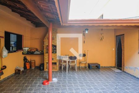 Casa à venda com 180m², 3 quartos e 3 vagasQuintal