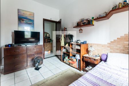 Casa à venda com 180m², 3 quartos e 4 vagas