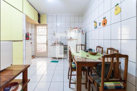 Casa à venda com 180m², 3 quartos e 4 vagas