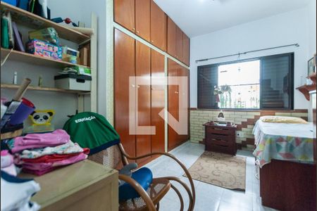 Casa à venda com 180m², 3 quartos e 4 vagas