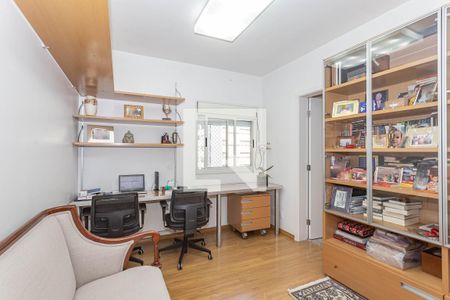 Apartamento à venda com 200m², 3 quartos e 4 vagas