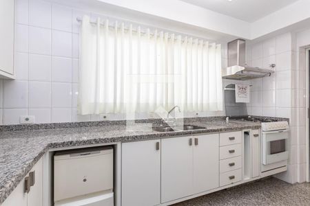 Apartamento à venda com 200m², 3 quartos e 4 vagas