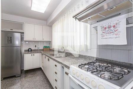 Apartamento à venda com 200m², 3 quartos e 4 vagas