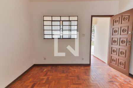 Sala de casa para alugar com 3 quartos, 125m² em Vila Pirajussara, São Paulo