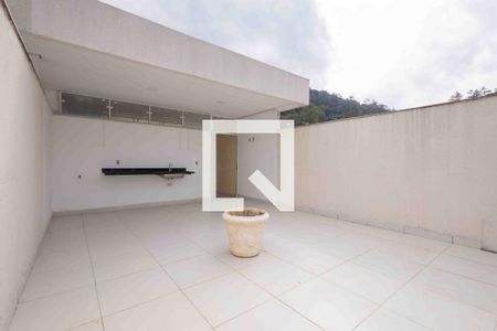 Sala de casa de condomínio à venda com 2 quartos, 160m² em Vargem Grande, Rio de Janeiro