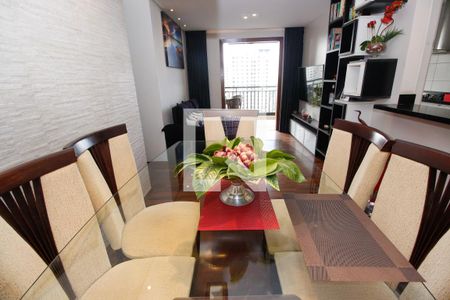 Sala de apartamento à venda com 3 quartos, 79m² em Chácara Agrindus, Taboão da Serra