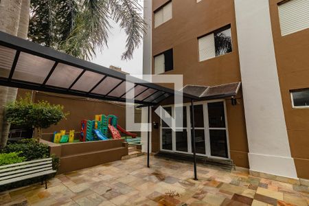 Apartamento para alugar com 55m², 2 quartos e 1 vaga Apartamento para alugar com 55m², 2 quartos e 1 vagaFachada