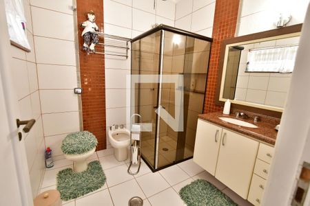 Casa à venda com 1090m², 3 quartos e 4 vagasBanheiro do Salão Festa