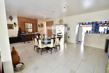 Casa à venda com 1090m², 3 quartos e 4 vagasSalão Festa