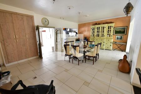 Casa à venda com 1090m², 3 quartos e 4 vagasSalão Festa