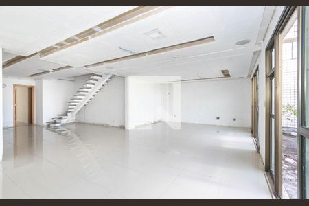 Apartamento à venda com 200m², 3 quartos e 3 vagas