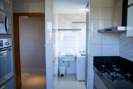 Apartamento para alugar com 134m², 2 quartos e 2 vagas Apartamento para alugar com 134m², 2 quartos e 2 vagasCozinha