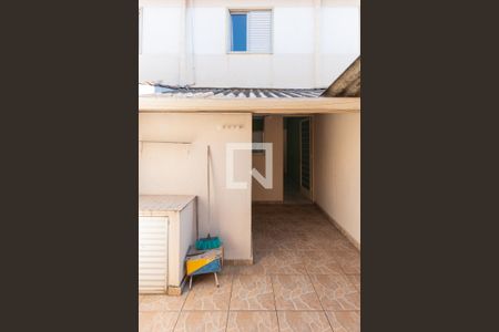 Casa de condomínio à venda com 129m², 2 quartos e 2 vagas Casa de condomínio à venda com 129m², 2 quartos e 2 vagasQuintal