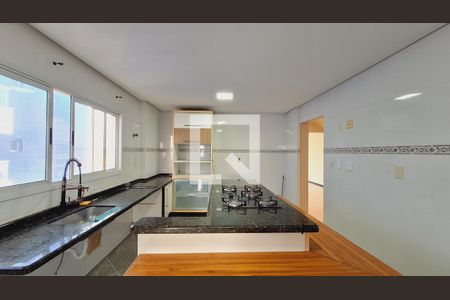 Apartamento para alugar com 293m², 3 quartos e 2 vagasCozinha