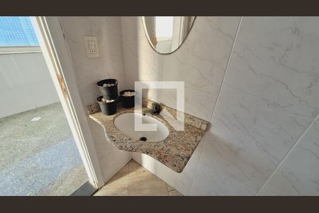 Apartamento para alugar com 293m², 3 quartos e 2 vagasBanheiro de serviço 