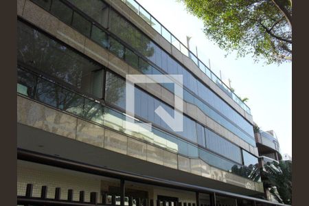 Apartamento à venda com 220m², 4 quartos e 4 vagas