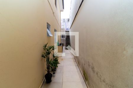 Casa à venda com 137m², 3 quartos e 2 vagasCorredor Externo