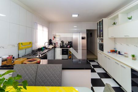 Casa à venda com 137m², 3 quartos e 2 vagasCozinha