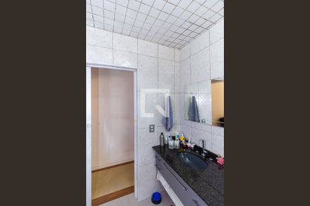 Casa à venda com 137m², 3 quartos e 2 vagasBanheiro da Suíte