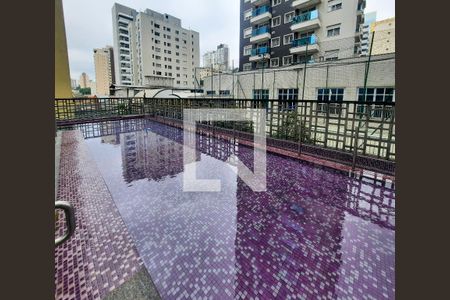 Studio para alugar com 34m², 1 quarto e 1 vaga Studio para alugar com 34m², 1 quarto e 1 vagaÁrea comum - Piscina