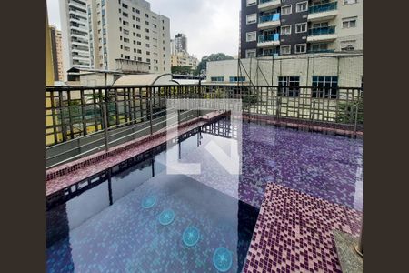Studio para alugar com 34m², 1 quarto e 1 vaga Studio para alugar com 34m², 1 quarto e 1 vagaÁrea comum - Piscina
