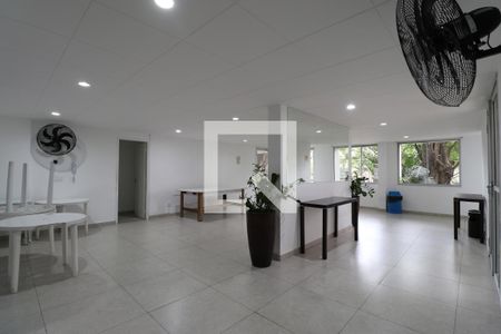 Apartamento para alugar com 54m², 2 quartos e 1 vagaÁrea comum - Salão de festas