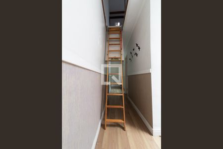 Casa à venda com 185m², 3 quartos e 2 vagasSótão