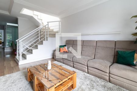 Casa à venda com 185m², 3 quartos e 2 vagasSala