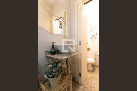 Casa à venda com 185m², 3 quartos e 2 vagasLavabo