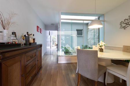 Casa à venda com 185m², 3 quartos e 2 vagasSala Jantar