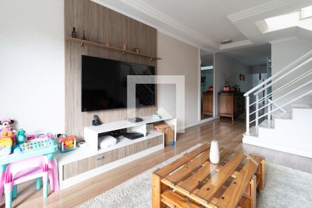 Casa à venda com 185m², 3 quartos e 2 vagasSala